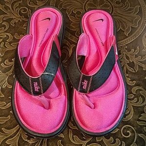 Nike Flops